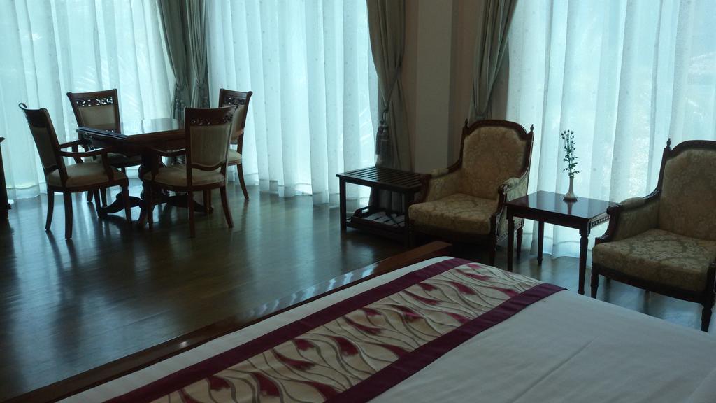 Palm Spring Resort Yangon Cameră foto