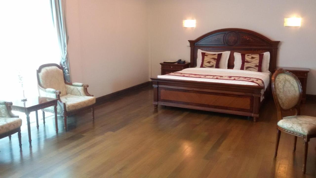 Palm Spring Resort Yangon Exterior foto